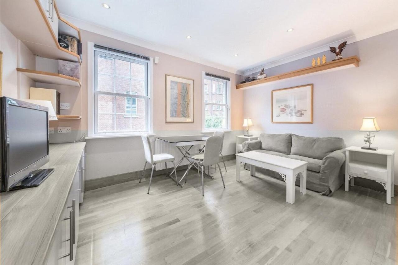 Beautiful 1 Bedroom Apartment In Victoria ロンドン エクステリア 写真