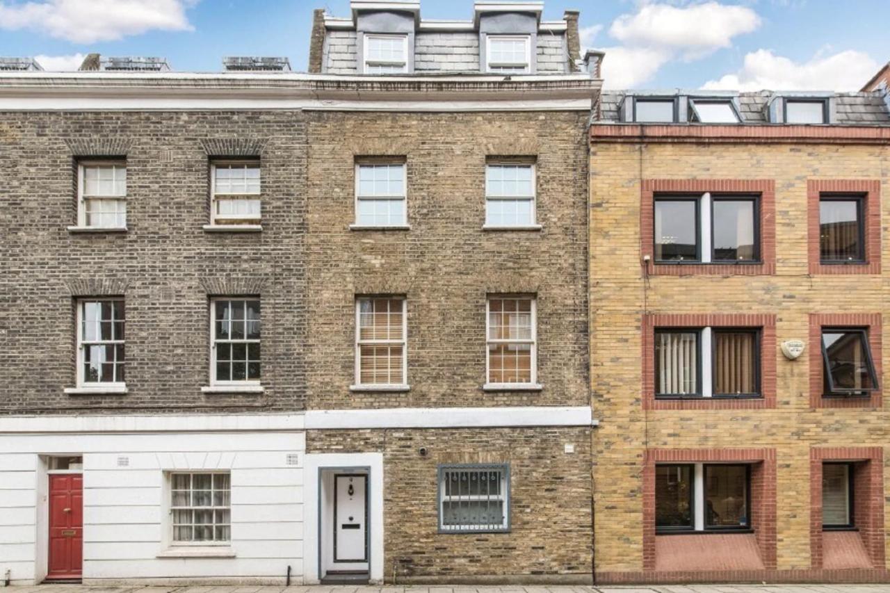 Beautiful 1 Bedroom Apartment In Victoria ロンドン エクステリア 写真